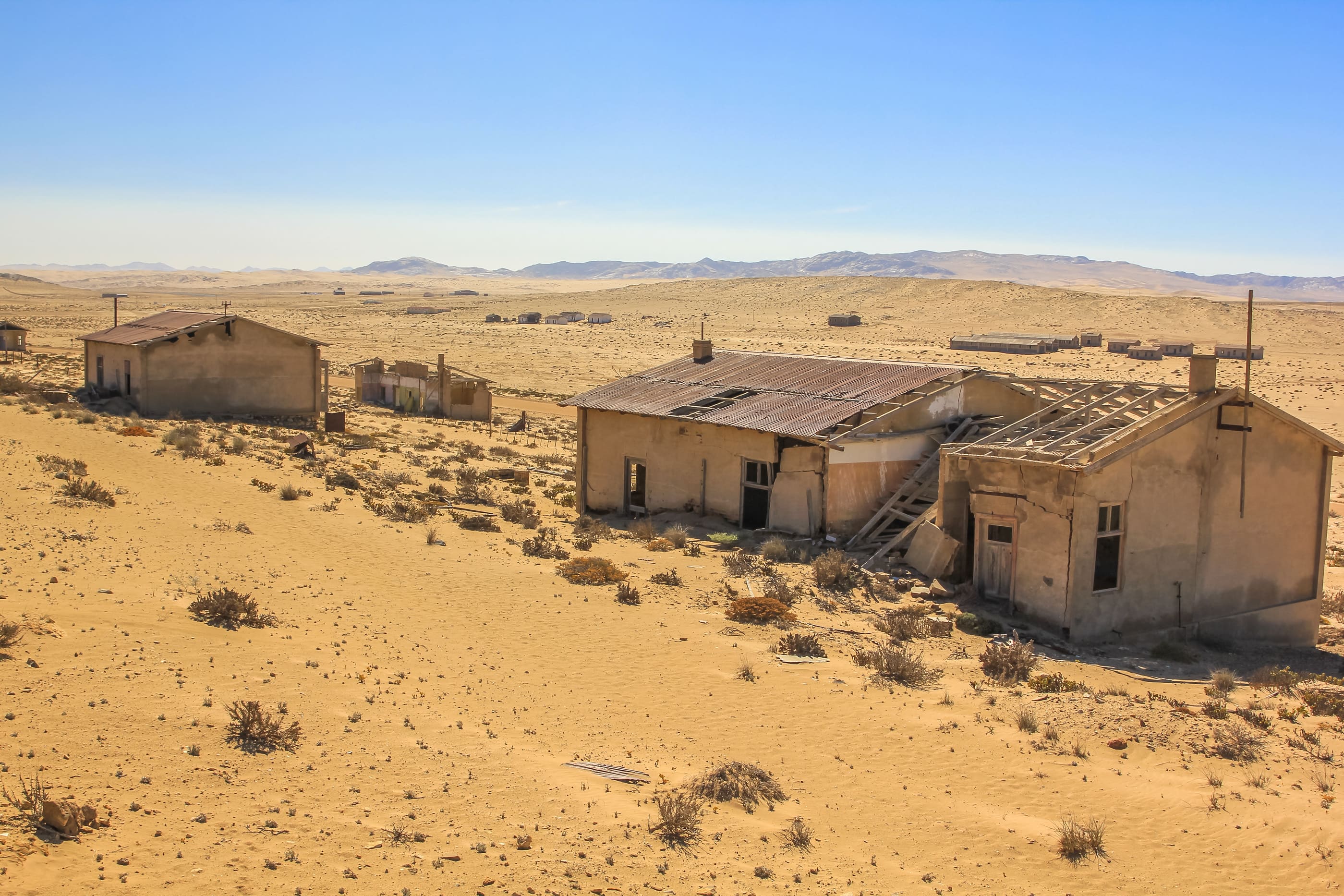 Kolmanskop, ghost towns in the area of the diamond mines, South Namibia, esterior of a house.