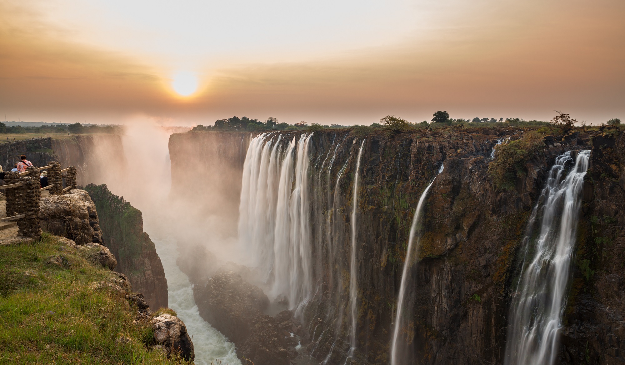 Les Chutes Victoria, l'Une des Plus Spectaculaires Chutes d'Eau