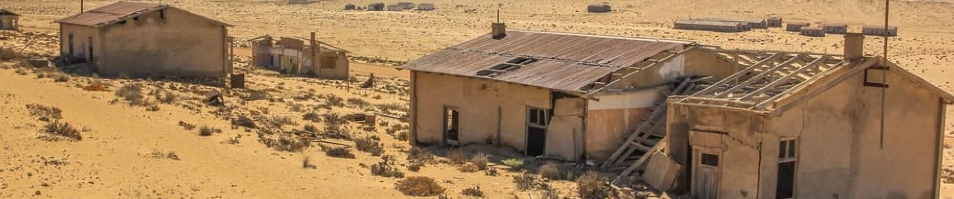 Kolmanskop, ghost towns in the area of the diamond mines, South Namibia, esterior of a house.